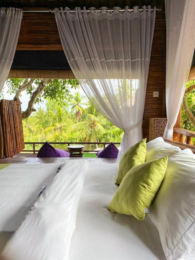 Gading Tree House Villa Batununggul Exterior foto
